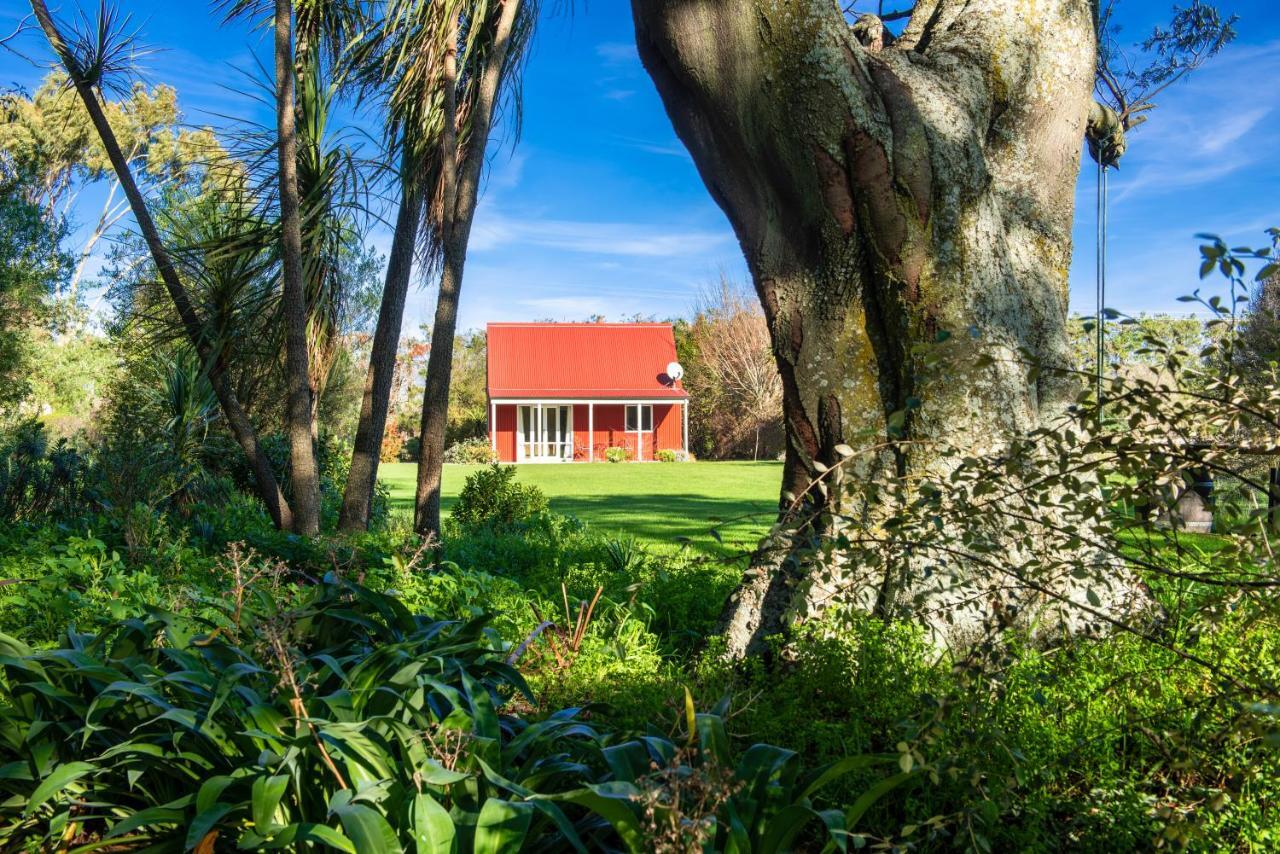 Brookhaven Cottage Renwick Exterior photo